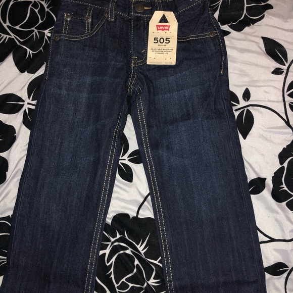 Boys Levi’s 505 Jeans - Picture 6 of 7
